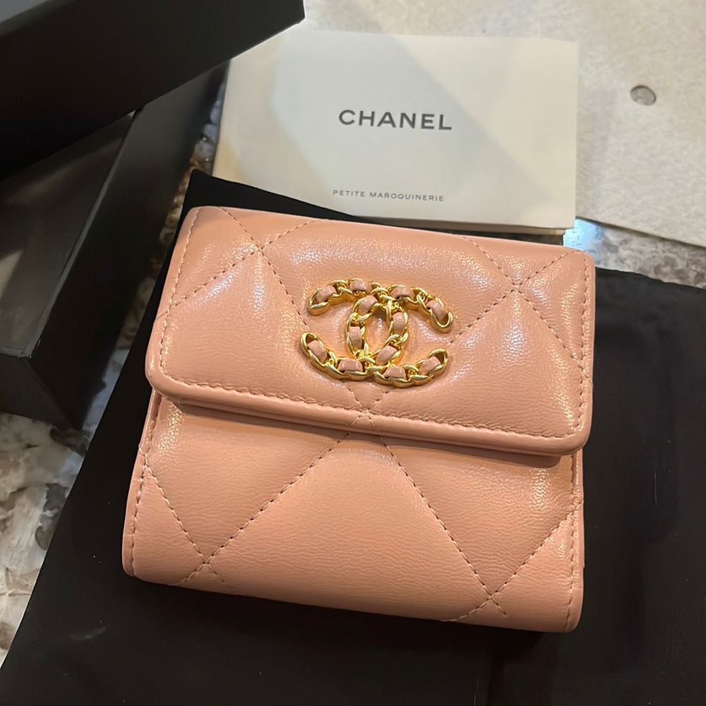 Chanel. Tribfold. Wallet. 19